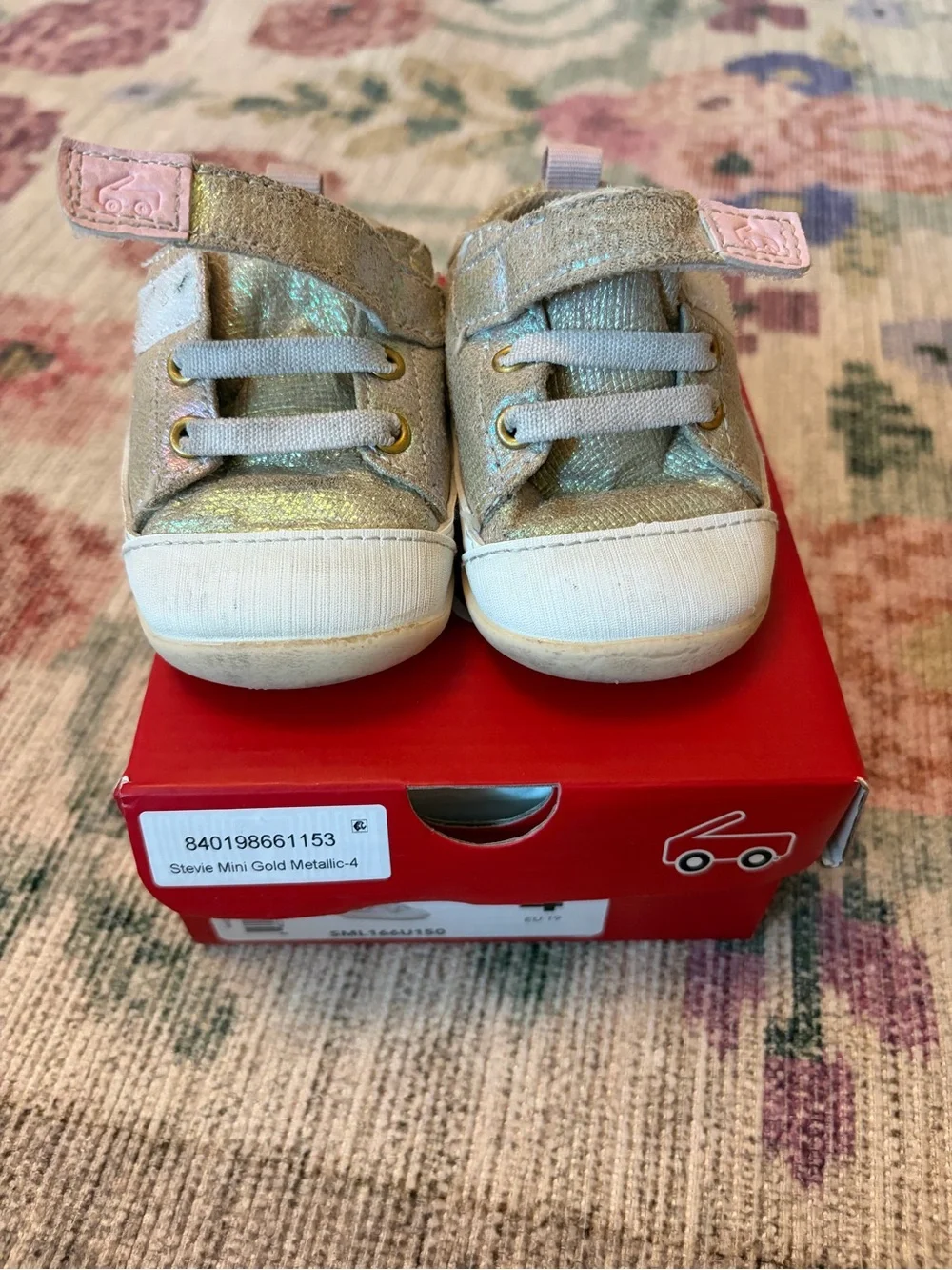 See Kai Run Stevie Mini Gold Metallic Baby Sneakers